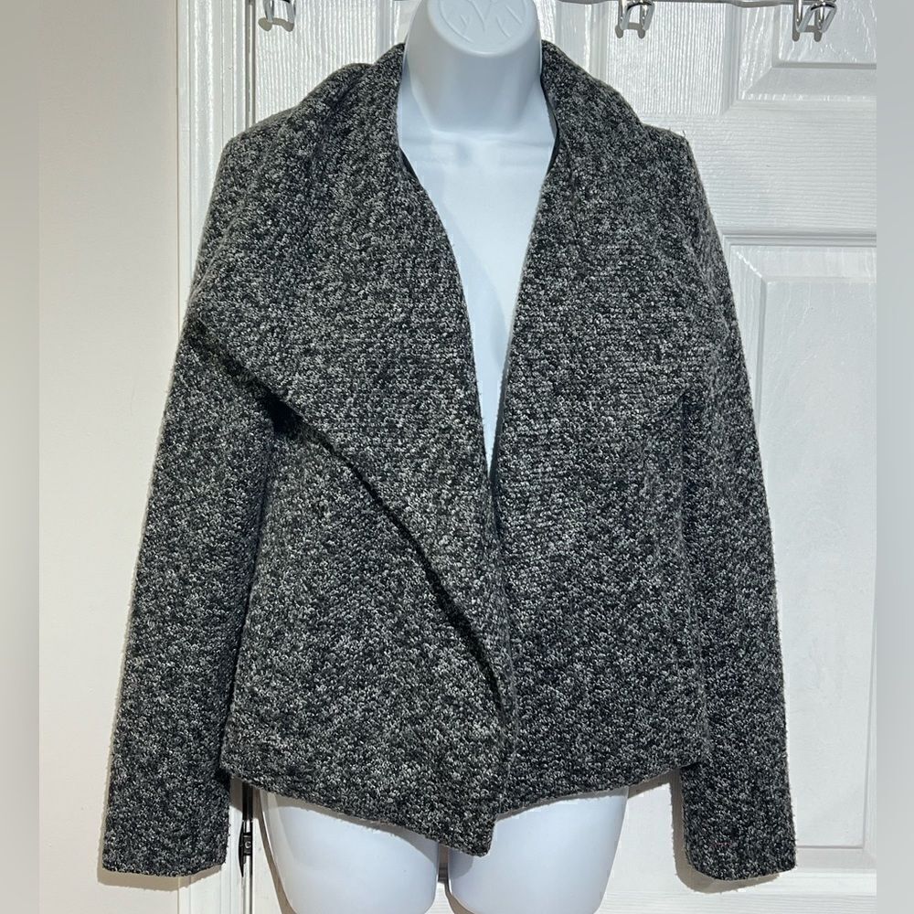 NWOT Ann Taylor Open Front Black & White Boucle tweeded Jacket Size Small